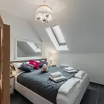 Ostoja Zaskalskie Szafir 74 M2 야보르키